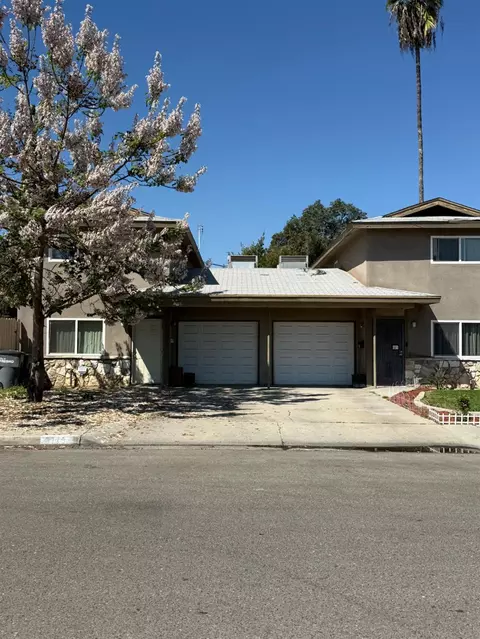 3719 E Hampton Way E #2, Fresno, CA 93726