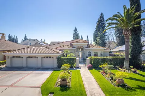 1533 E Forest Oaks Dr, Fresno, CA 93730