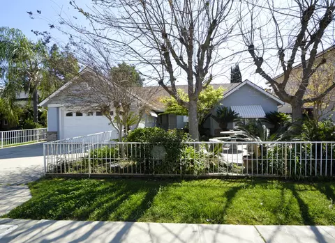 2037 E Decatur Ave, Fresno, CA 93720