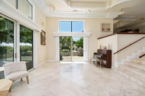 Entry Way - 14215 Killarney Dr, Madera, CA 93636 photo 7 of 13