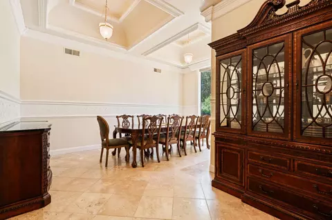 Dining - 14215 Killarney Dr, Madera, CA 93636 photo 2 of 3