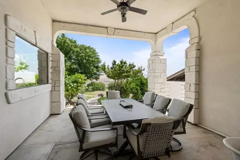 Exterior - 14215 Killarney Dr, Madera, CA 93636 photo 4 of 19