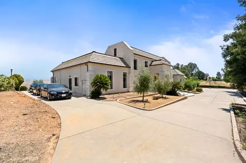 Other - 14215 Killarney Dr, Madera, CA 93636 photo 4 of 10