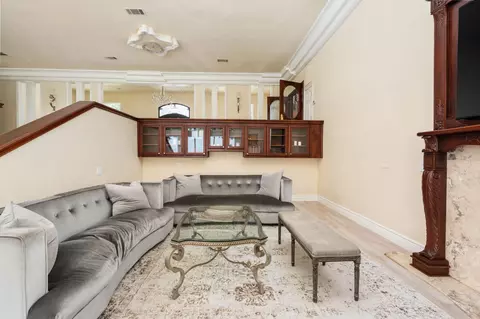 Living - 14215 Killarney Dr, Madera, CA 93636 photo 5 of 8