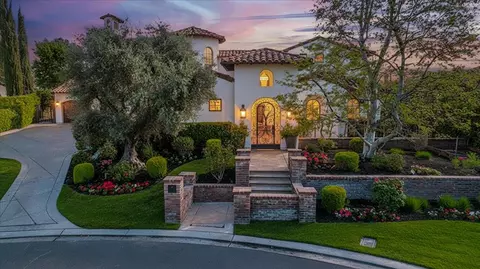 12370 N Via Il Prato Ave, Clovis, CA 93619