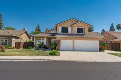 865 Mckelvy Ave, Clovis, CA 93611
