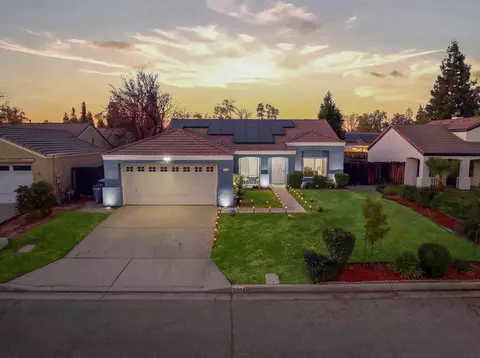 2404 El Paso Ave E, Fresno, CA 93720