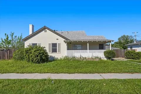 407 N Chestnut Ave, Fresno, CA 93702