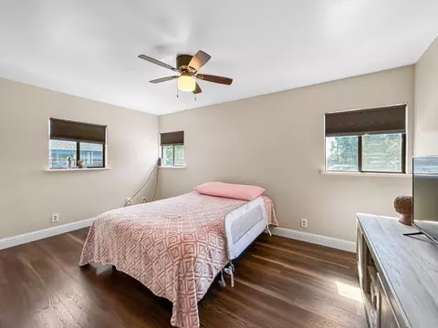Bedroom - 560 W Stuart Ave, Clovis, CA 93612 photo 1 of 6