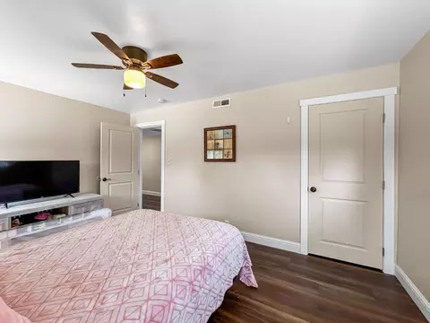 Bedroom - 560 W Stuart Ave, Clovis, CA 93612 photo 2 of 6