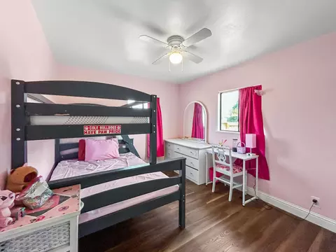 Bedroom - 560 W Stuart Ave, Clovis, CA 93612 photo 3 of 6