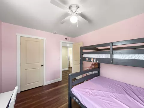 Bedroom - 560 W Stuart Ave, Clovis, CA 93612 photo 4 of 6