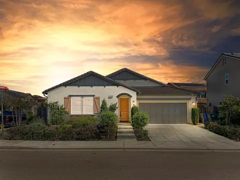 1009 El Molino Ave, Clovis, CA 93619