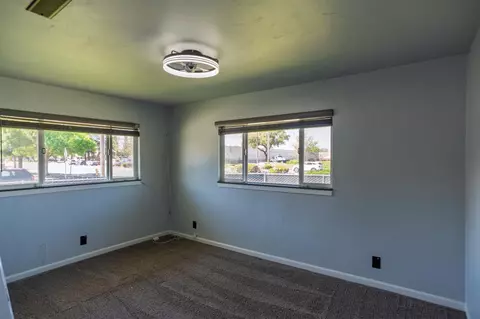 Bedroom - 27 Emerald Dr, Merced, CA 95340 photo 4 of 9
