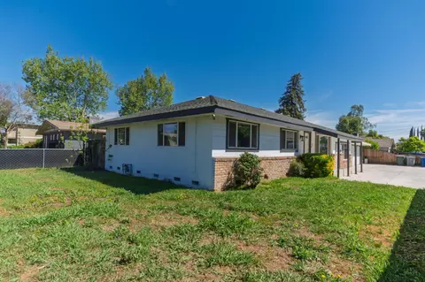 Exterior - 27 Emerald Dr, Merced, CA 95340 photo 8 of 10