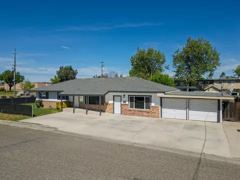 Exterior - 27 Emerald Dr, Merced, CA 95340 photo 10 of 10