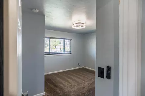 Bedroom - 27 Emerald Dr, Merced, CA 95340 photo 3 of 9