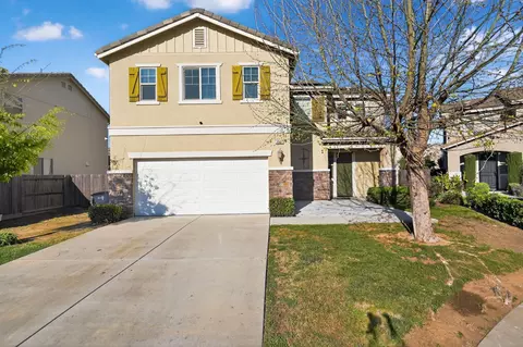 3077 N Hanalei Ave, Fresno, CA 93737