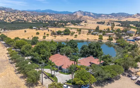 32933 Success Valley Dr, Porterville, CA 93257