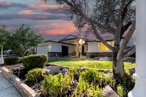 5761 N Orchard St, Fresno, CA 93710