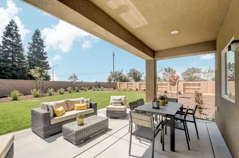 1001 Lucia Ave, Fowler, CA 93625 photo 2