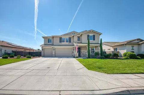 753 E Aretha Ave, Fowler, CA 93625
