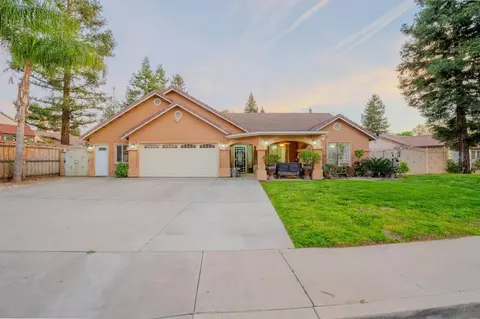 3931 Elowin, Visalia, CA 93292