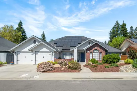 1554 E Omaha Ave, Fresno, CA 93720