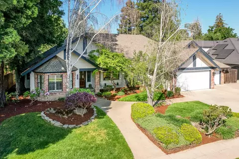 8315 N 4th St, Fresno, CA 93720