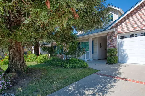 2254 E Quincy Ave, Fresno, CA 93720