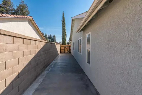 Exterior - 242 Makenna Dr, Madera, CA 93637 photo 3 of 9