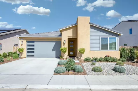 979 Spring St W, Madera, CA 93636