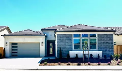 1644 Heirloom Ave, Clovis, CA 93619