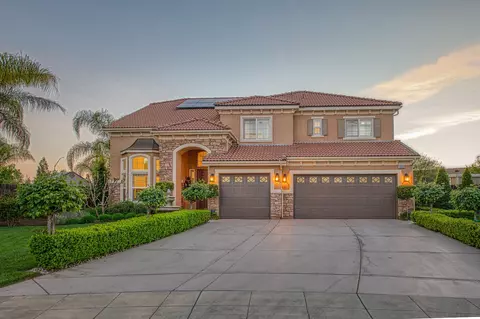 10509 N Sierra Vista Ave, Fresno, CA 93730