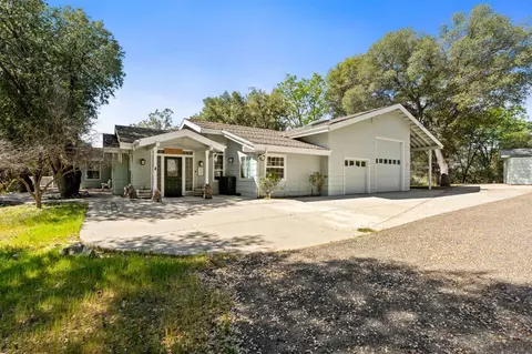 6657 Deer Park Dr, Midpines, CA 95345