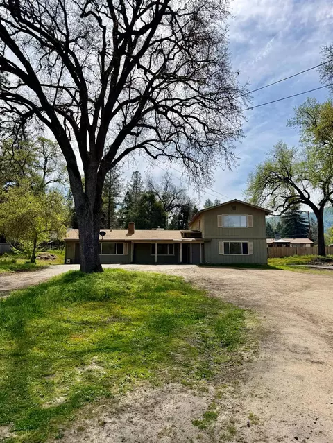 48963 River Park Rd #1-3, Oakhurst, CA 93644