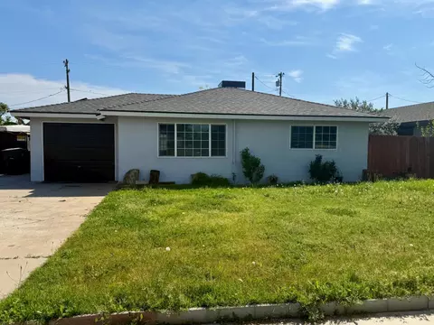 1272 Bullard Ave, Clovis, CA 93612