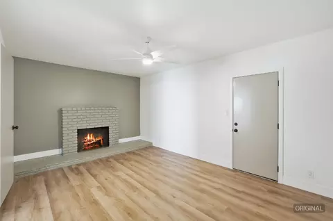 Living - 505 W Pico Ave, Clovis, CA 93612 photo 4 of 5