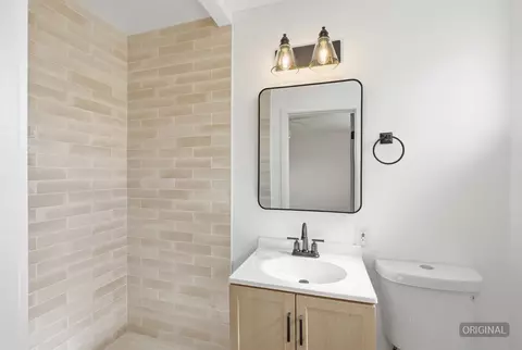 Bath - 505 W Pico Ave, Clovis, CA 93612 photo 4 of 4