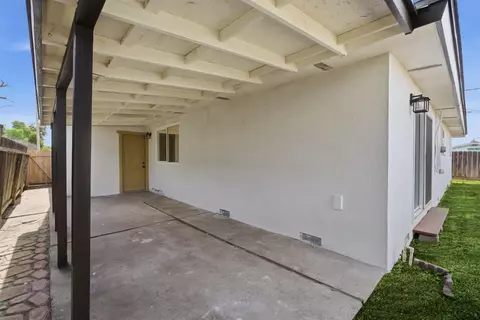 Exterior - 505 W Pico Ave, Clovis, CA 93612 photo 5 of 5