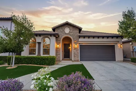 1850 E Green Sage Ave, Fresno, CA 93730