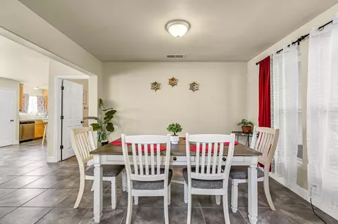 Dining - 1050 Monterey St, Madera, CA 93637 photo 1 of 1