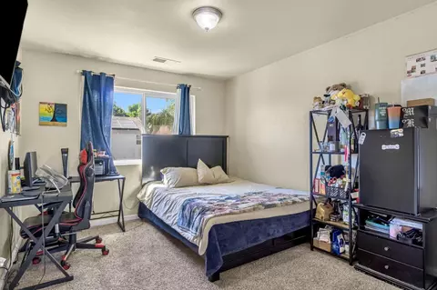 Bedroom - 1050 Monterey St, Madera, CA 93637 photo 6 of 8