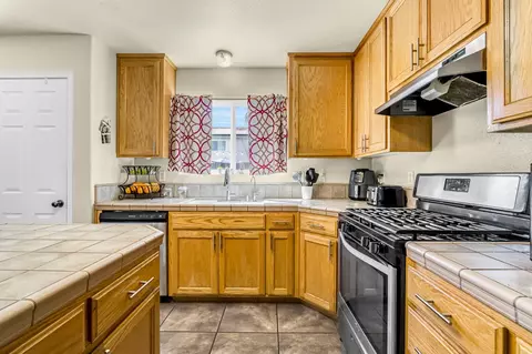 Kitchen - 1050 Monterey St, Madera, CA 93637 photo 5 of 5