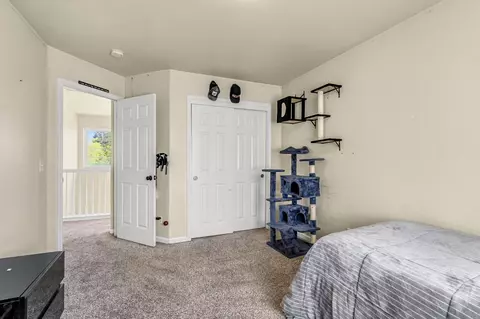 Bedroom - 1050 Monterey St, Madera, CA 93637 photo 1 of 8