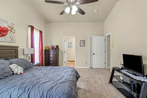 Bedroom - 1050 Monterey St, Madera, CA 93637 photo 7 of 8