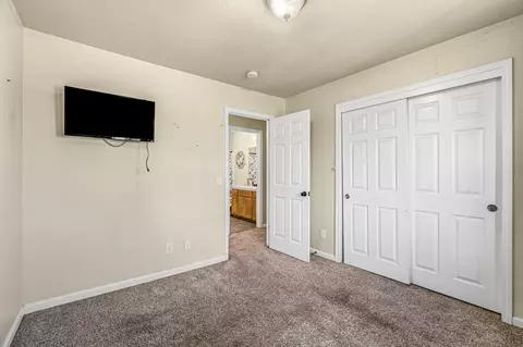 Bedroom - 1050 Monterey St, Madera, CA 93637 photo 3 of 8