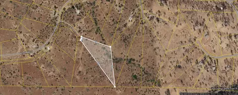 373 Beaver Ln, Yokuts Valley, CA 93675