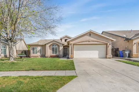 5391 E Burns Ave, Fresno, CA 93725