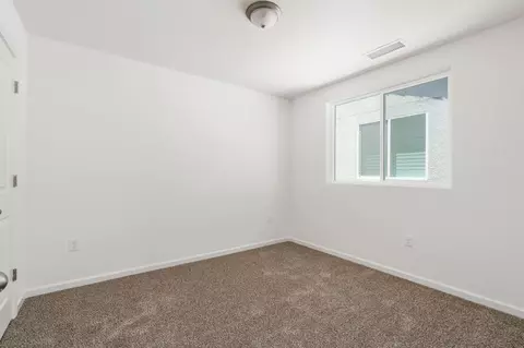 Bedroom - 1258 Talus Way S, Madera, CA 93636 photo 4 of 4